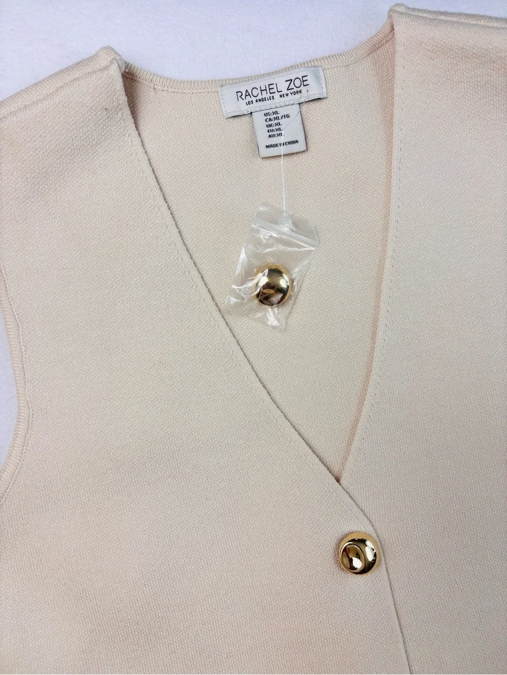 NWT Rachel Zoe Cream Rayon Blend Sleeveless Gold Button Down Mini Skirt Set (XL) - Picture 6 of 15